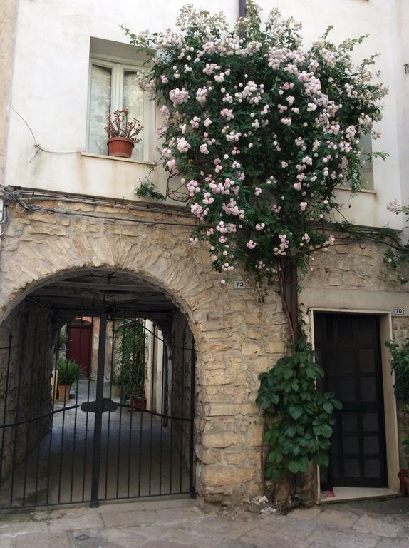B&B La Corte Fondi Exterior foto
